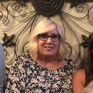 Meet your Posher, Eileen